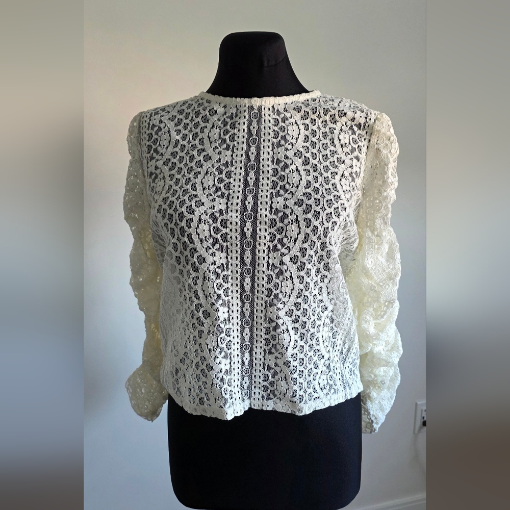 NWT Mango Cream Lace Blouse with Ruched Sleeves  S